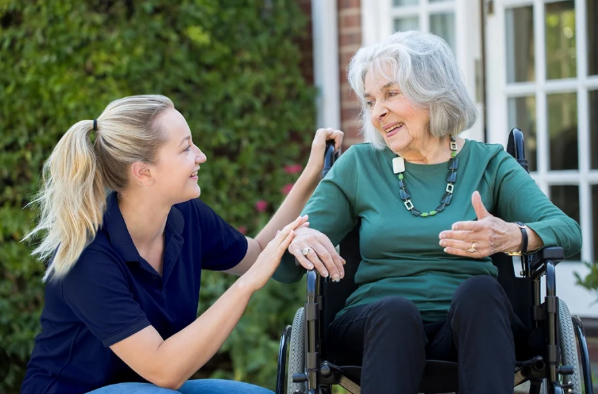 Top Benefits of Elderly Live-In Care Assistance for Your Loved Ones